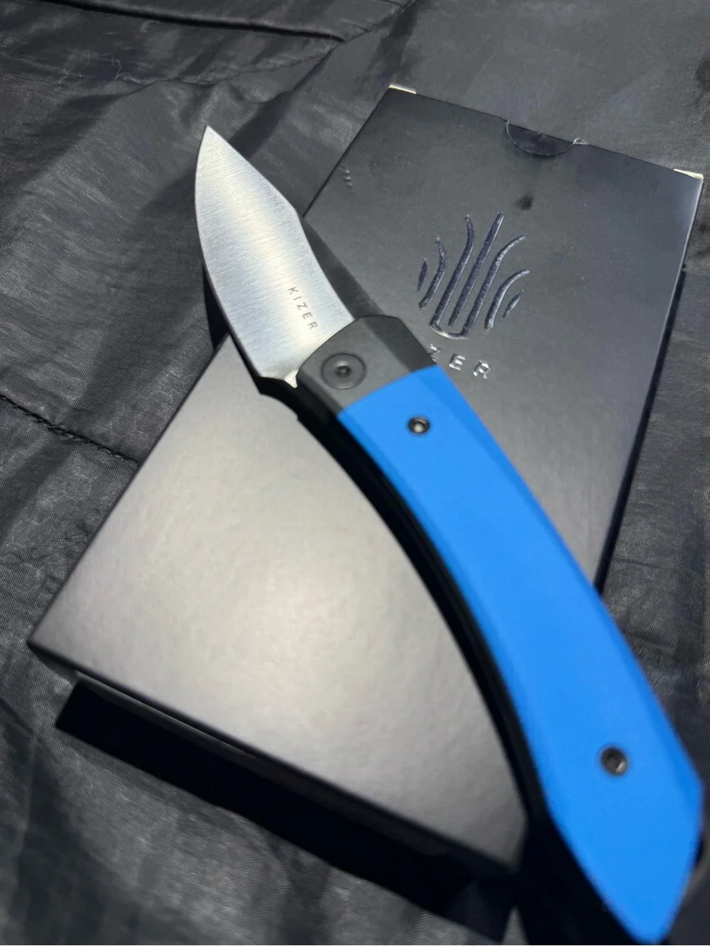 Kizer Cutlery Mini Momo Linerlock Blue Aluminum Folding 154CM Knife V3663C1